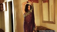 Bollywood Actress Getting Down And Dirty With A Dress
