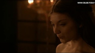 Natalie Dormer – Flashing her boobs – Game of Thrones s02e03 (2012)