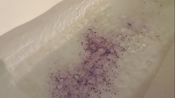 BIRTHDAY SEX PARTY IN THE BATH